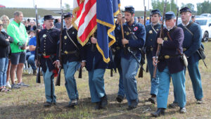 Re-enactors in Civil War garb.