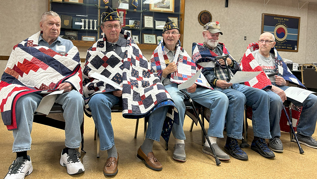 Go to Albert Lea hands out quilts to veterans