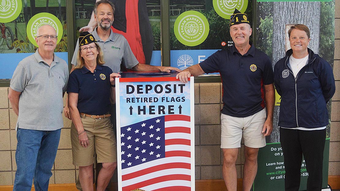 Go to Eagan Post 594 presents flag box to community center